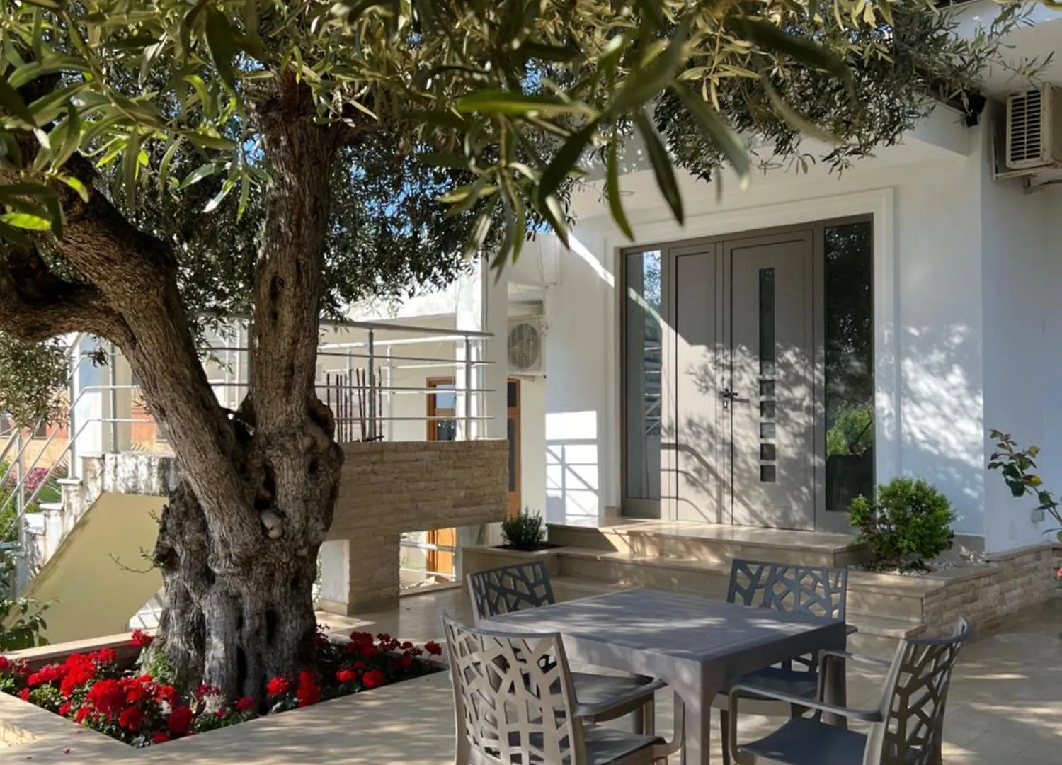 Adriatichaven Villa Vlorë