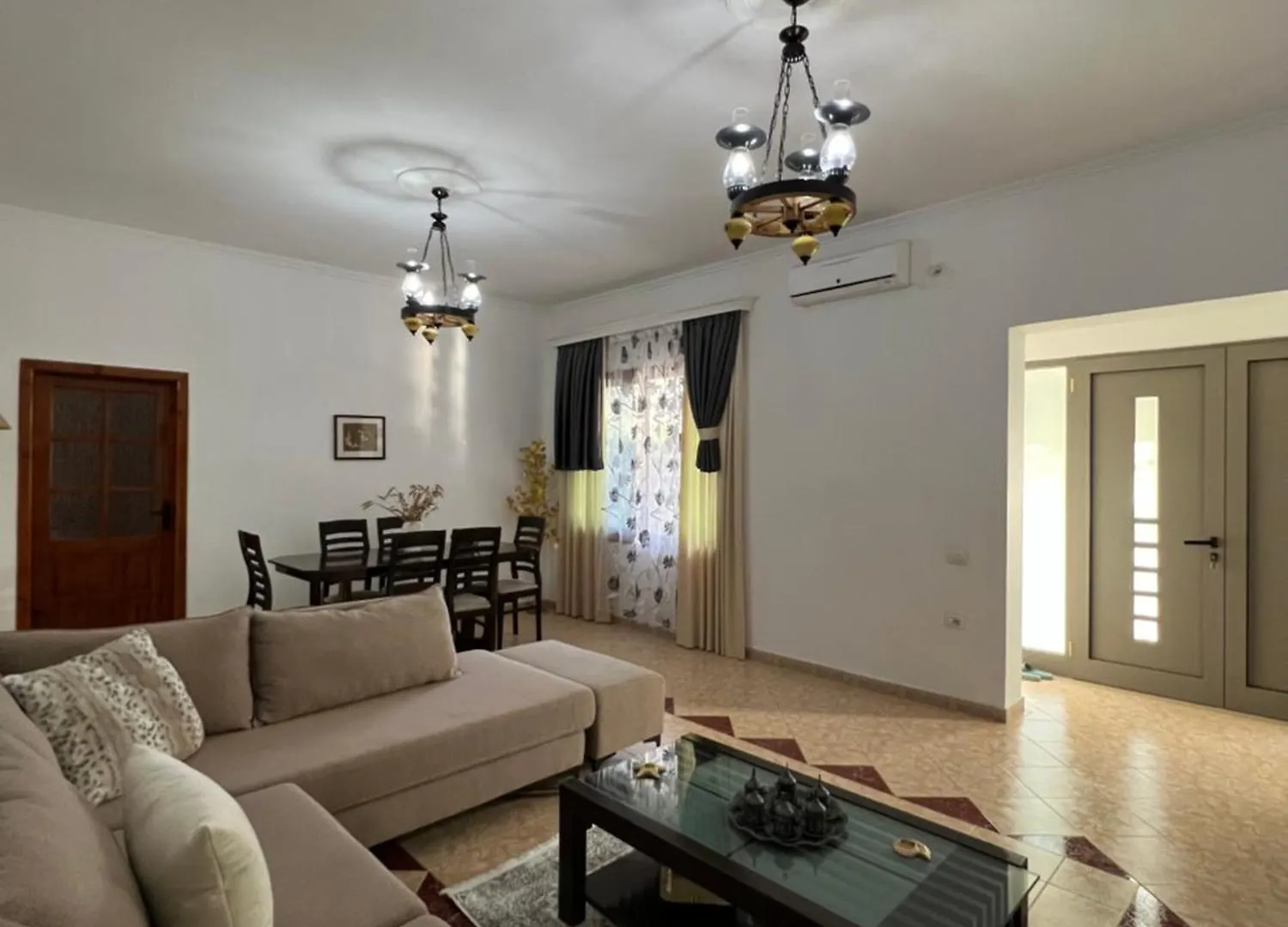 公寓 Adriatichaven Villa Vlorë 阿尔巴尼亚